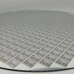 Схема мемристорной системы на кристалле для обработки сигналов